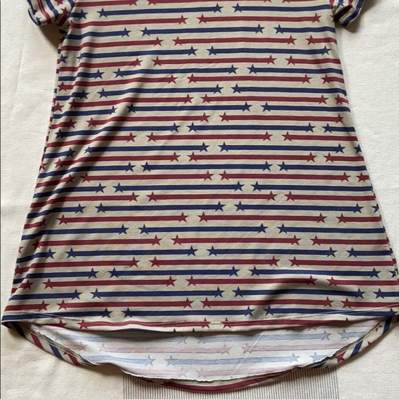 LULAROE CLASSIC T-Shirt Tee Size XS Red Blue Gray STARS & STRIPES Patriotic - Picture 10 of 13